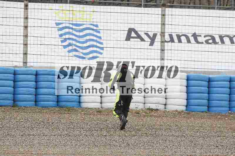 /Archiv-2025/01 24.-27.01.2025 Moto Center Thun Jerez/rot-red/backside